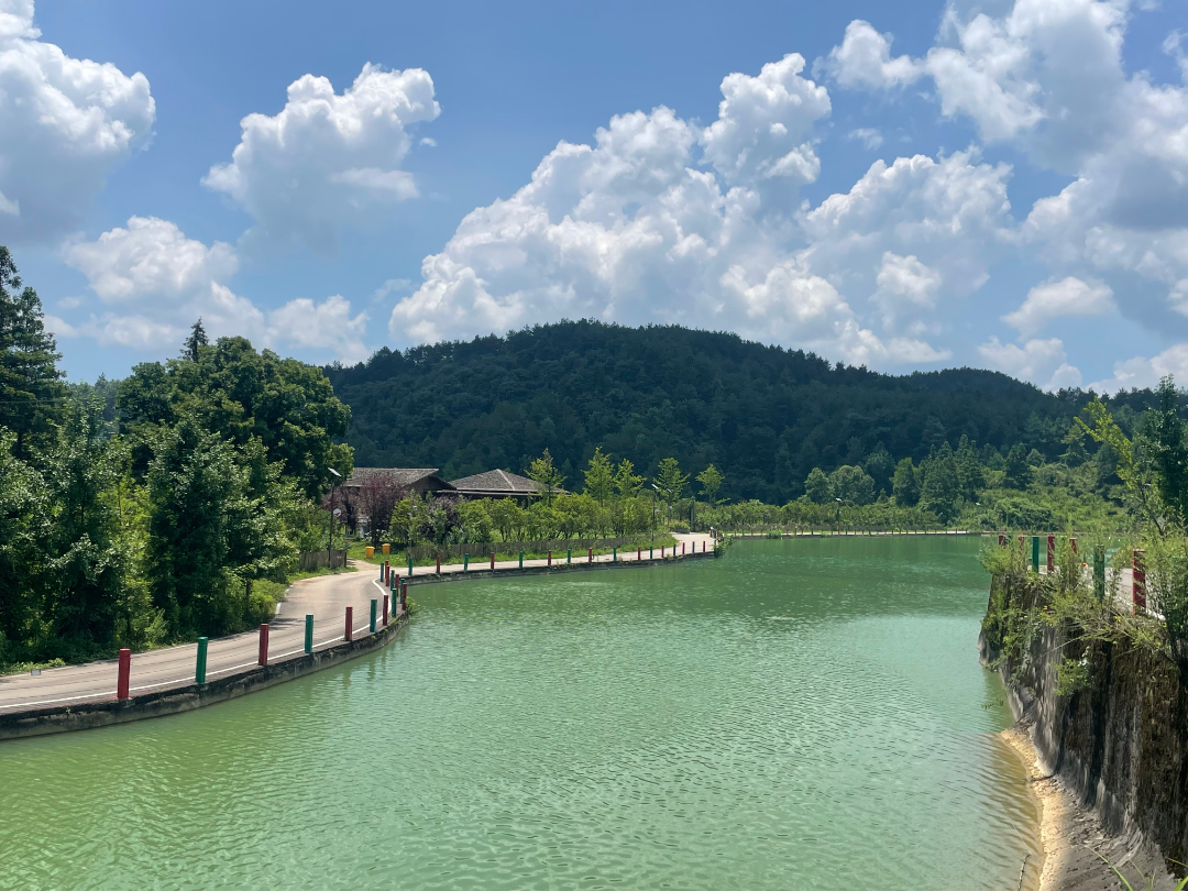 修文縣六屯鎮(zhèn)大木村：旅游避暑正當(dāng)時(shí)